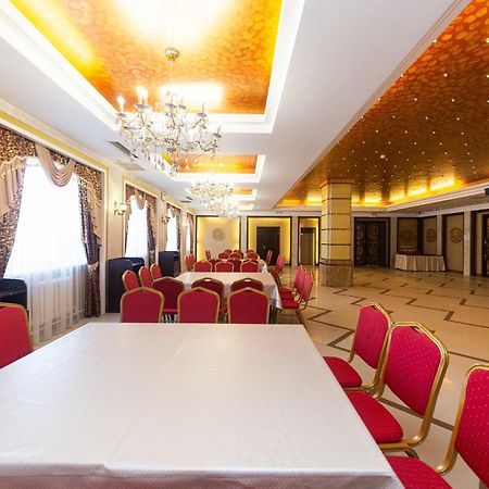 O Azamat Hotel Nur-Sultan  Exterior photo