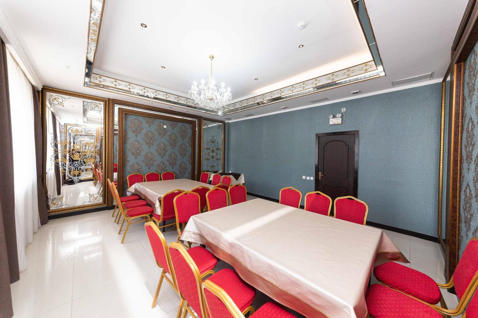 O Azamat Hotel Nur-Sultan  Exterior photo