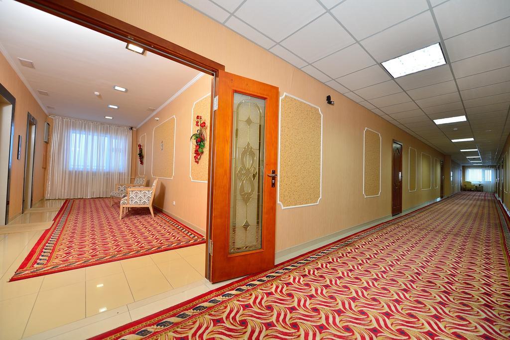 O Azamat Hotel Nur-Sultan  Exterior photo