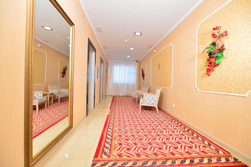 O Azamat Hotel Nur-Sultan  Exterior photo