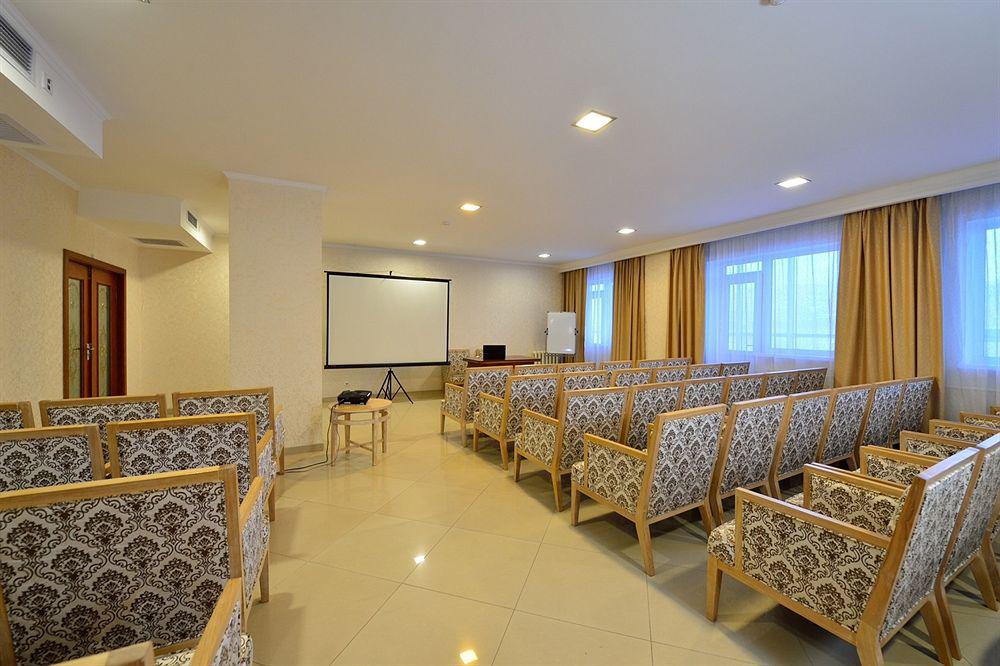 O Azamat Hotel Nur-Sultan  Exterior photo